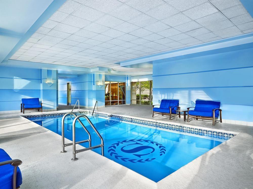 Sheraton Chicago Elk Grove