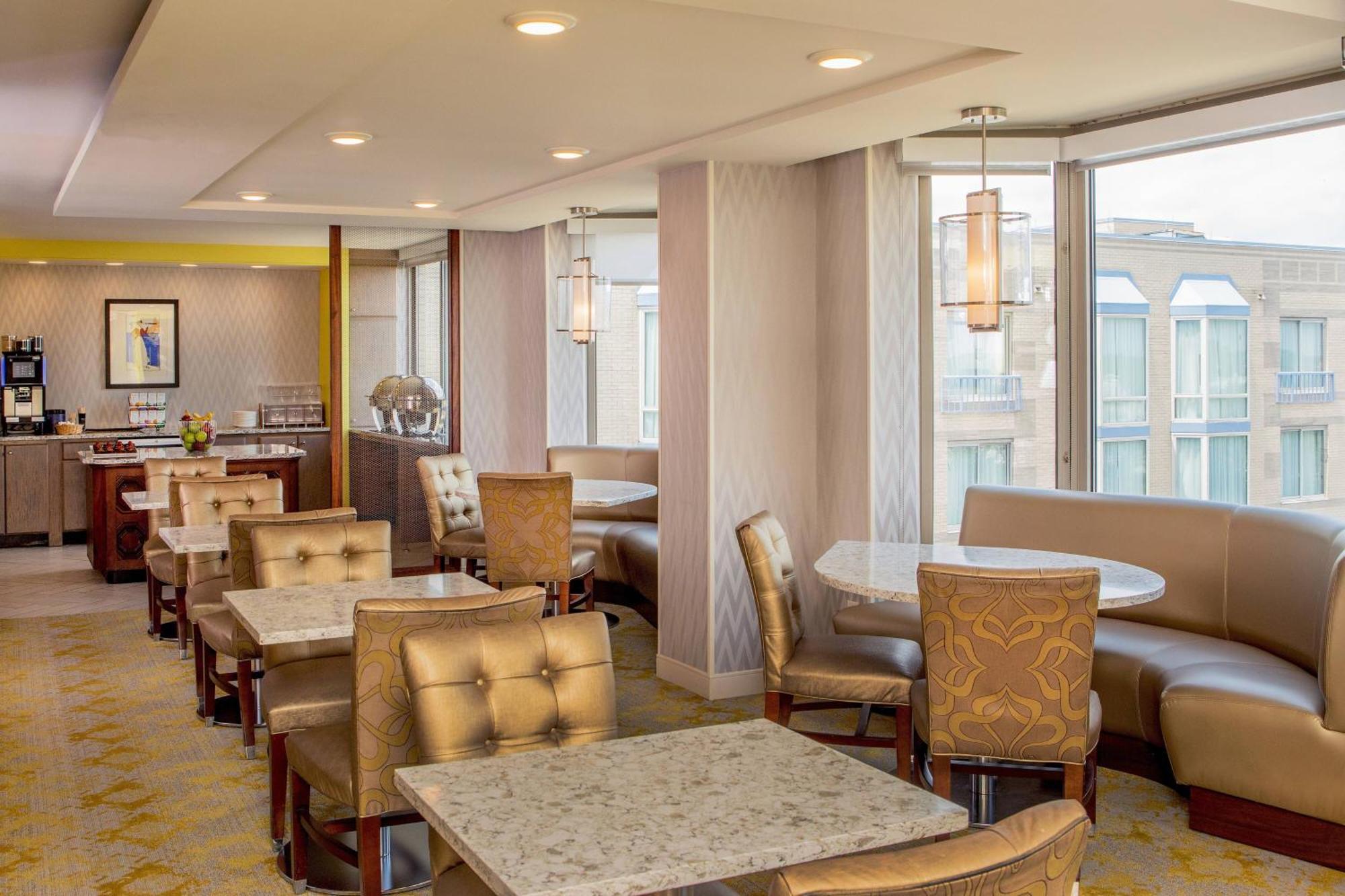 Hotel Sheraton Chicago Elk Grove