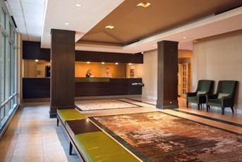 Sheraton Chicago Elk Grove Hotel 4*