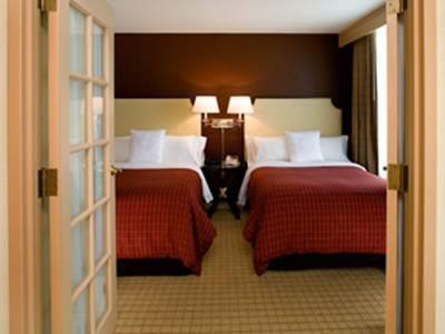 Sheraton Chicago Elk Grove Hotel