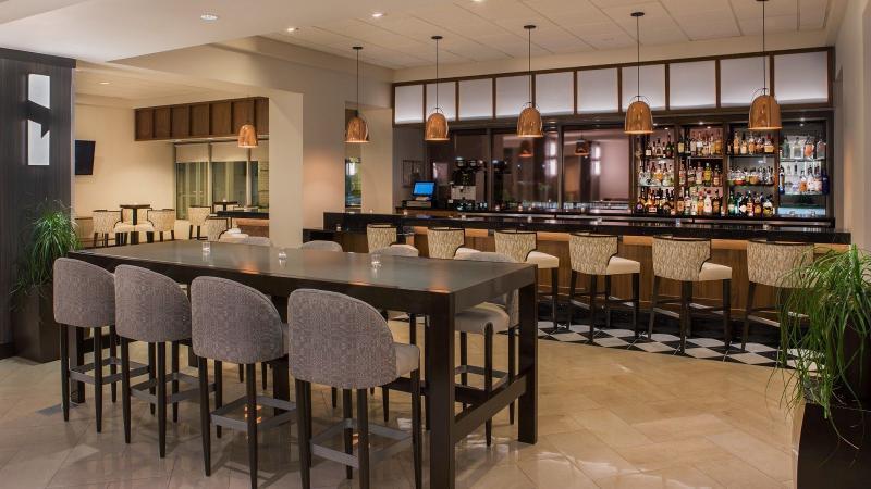 Sheraton Chicago Elk Grove 4*
