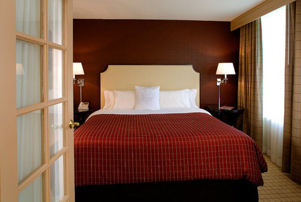 Sheraton Chicago Elk Grove 4*
